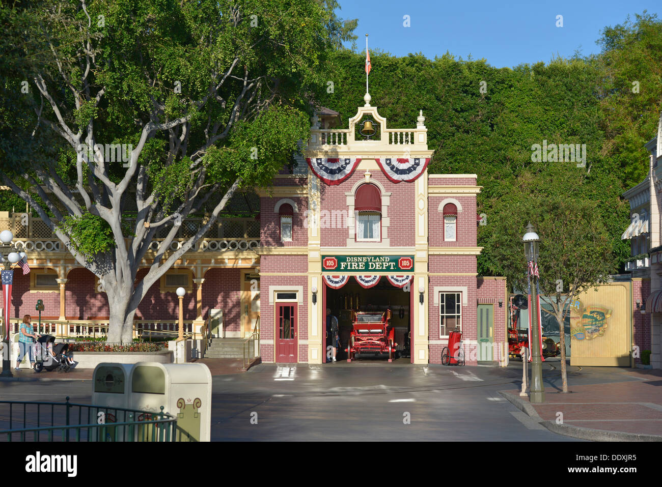 Walt Disneys Wohnung über die Feuerwehr, Disneyland Resort am Main Street, Anaheim, Kalifornien Stockfoto
