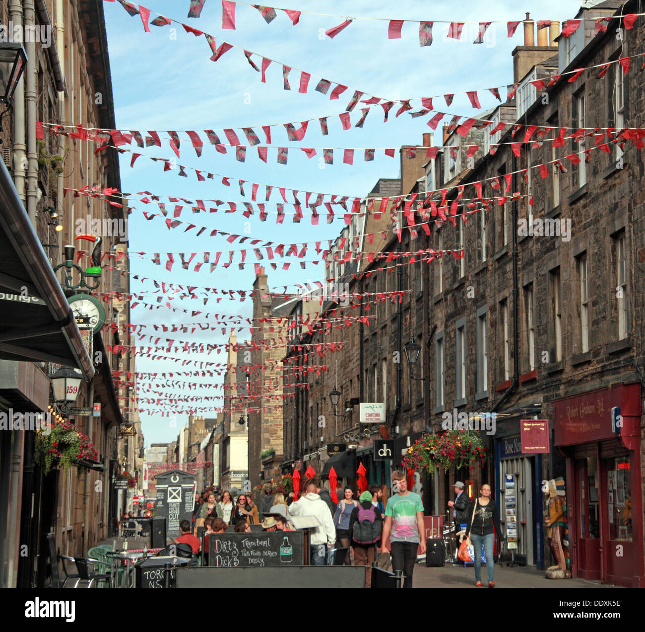 Rose Street, Edinburgh, Schottland, UK einen Platz zum trinken, Essen, party Stockfoto