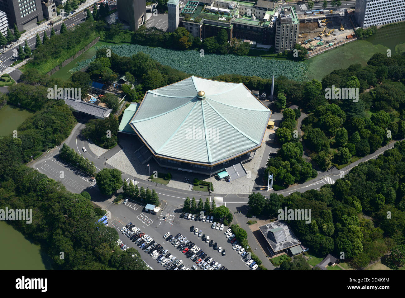 Nippon Budokan: Tokio, Japan: Luftaufnahme des vorgeschlagenen Austragungsort für die Olympischen Sommerspiele 2020. (Foto: AFLO) Stockfoto