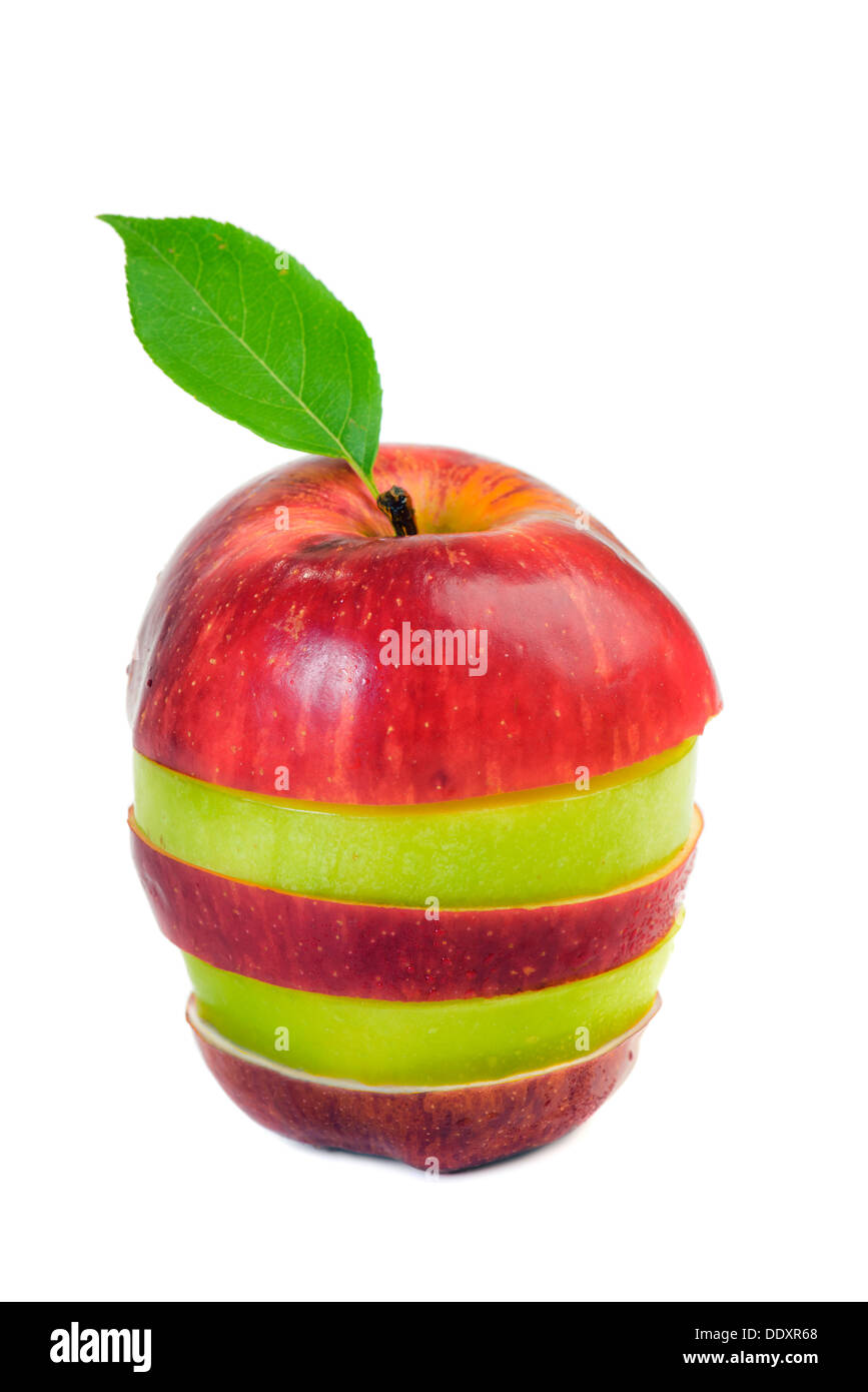 Gemischte Früchte grüne und rote Apfel isoliert über weiß Stockfoto