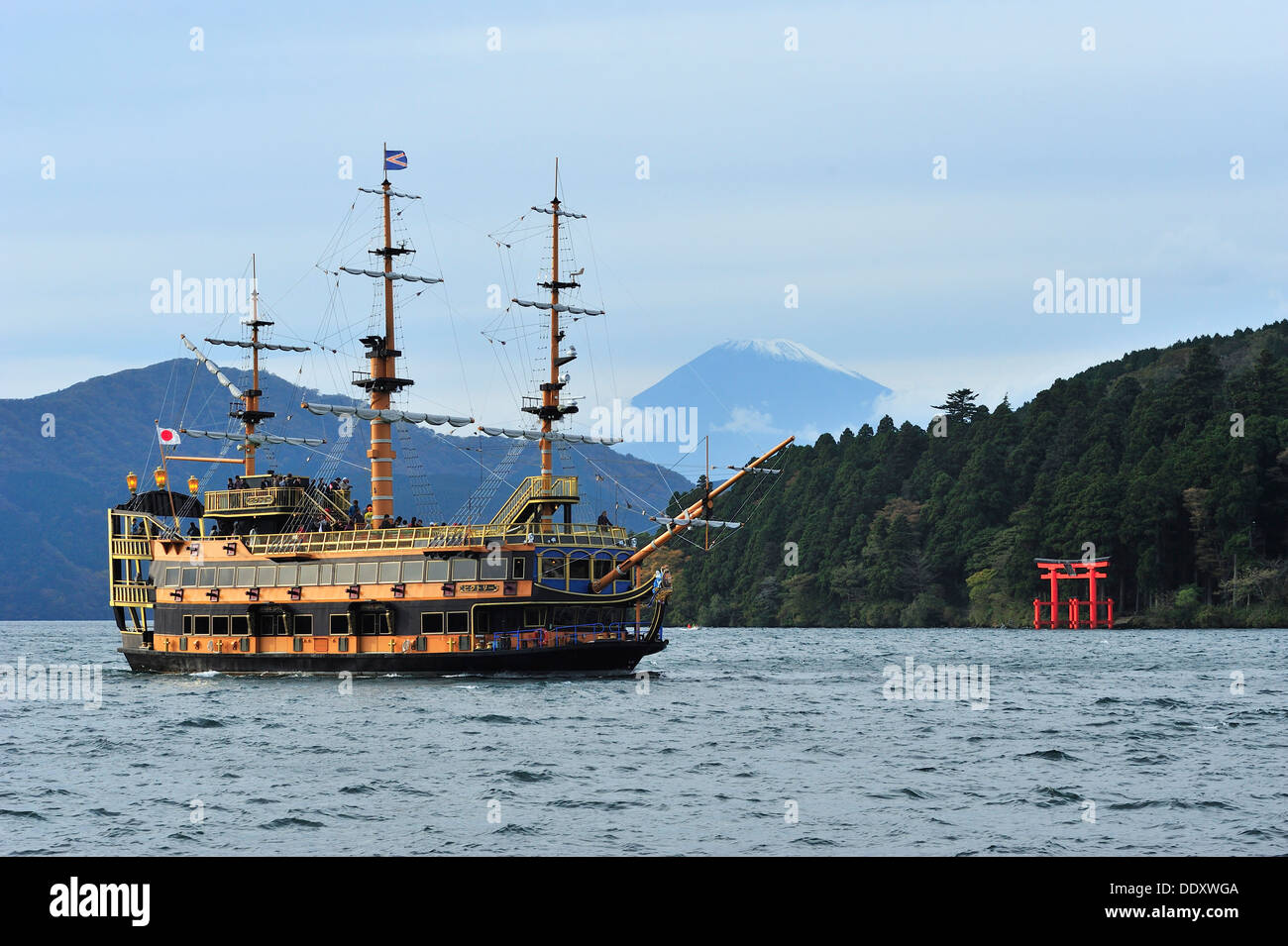 Piraten-Kreuzfahrt auf See Ashi, Japan Stockfoto