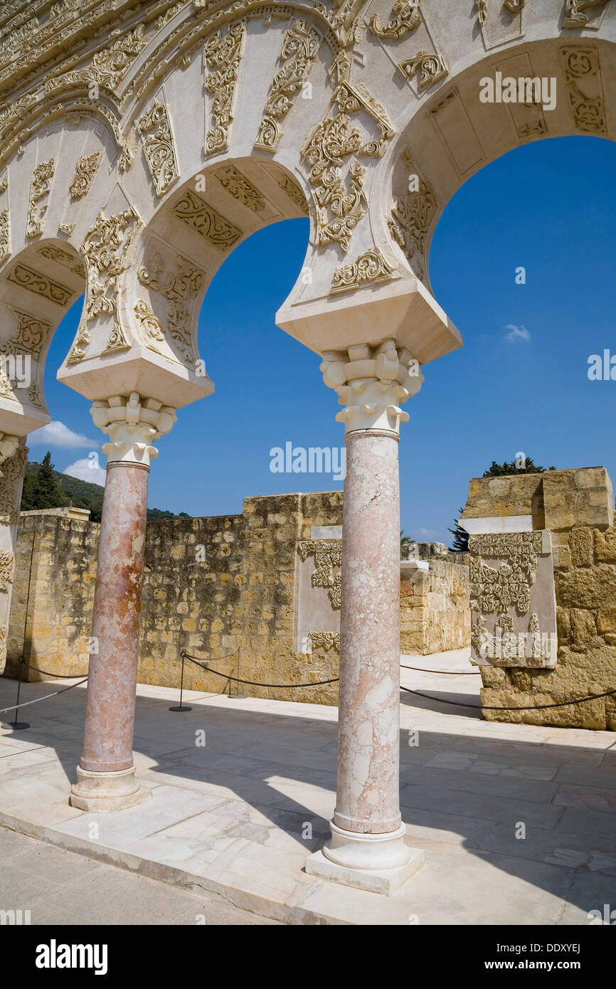 Tür und Basilika, Haus Ya'far, Madinat al-Zahara (Medina Azahara), Spanien, 2007. Künstler: Samuel Magál Stockfoto