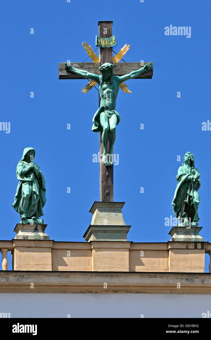 Heilig kreuz kirche münchen -Fotos und -Bildmaterial in hoher Auflösung ...