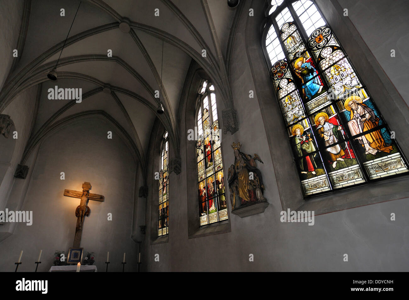 Windows in der Kapelle des Allerheiligsten des Eichstätter Doms, Eichstätt, Bayern Stockfoto