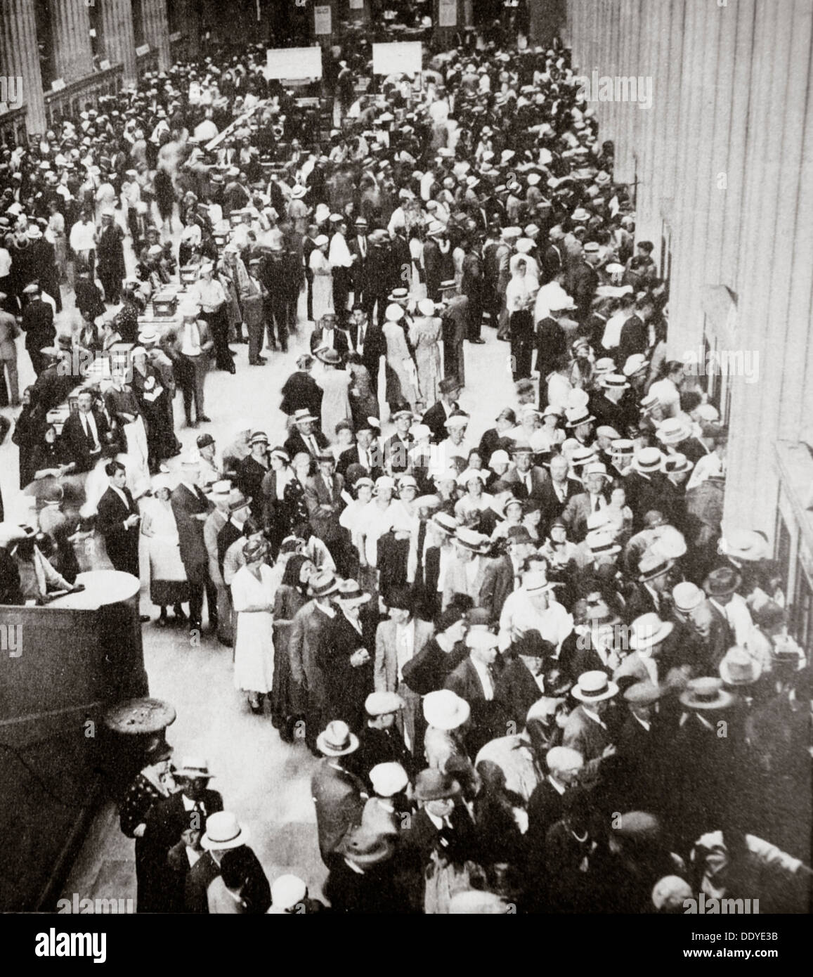 Einleger der Union Trust Company, Cleveland, Ohio, USA, Weltwirtschaftskrise, Juli 1933. Künstler: unbekannt Stockfoto