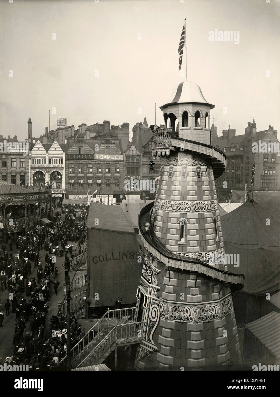 Helter Skelter, Goose Fair, Marktplatz, Nottingham, Nottinghamshire, 1914. Artist: Unbekannt Stockfoto