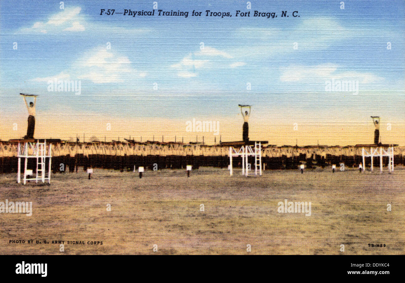 "Körperliches Training für die Truppen, Fort Bragg, North Carolina", USA, 1945. Künstler: US Army Signal Corps Stockfoto