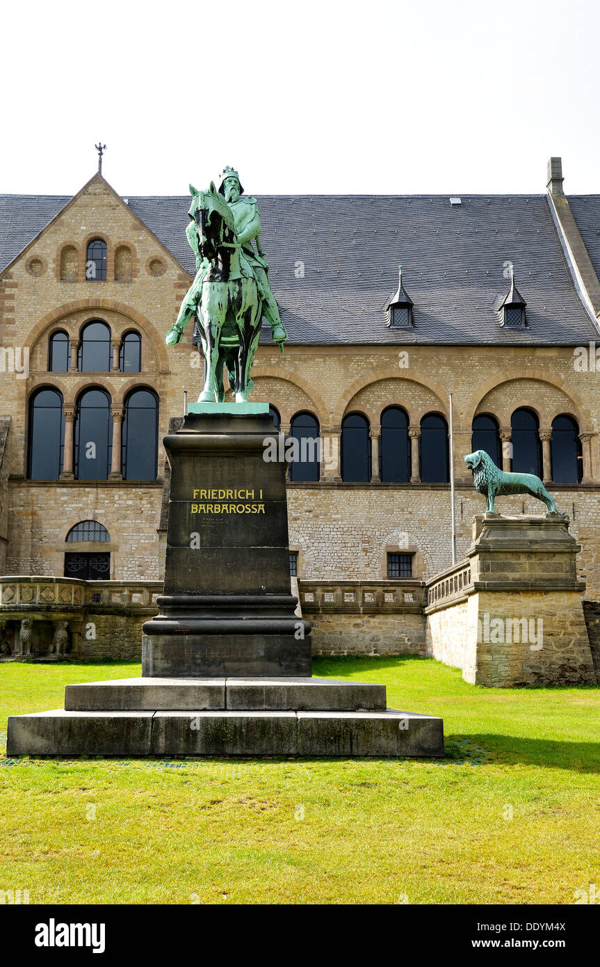 Kaiserpfalz, Hofburg und Denkmal für Friedrich I Barbarossa ...