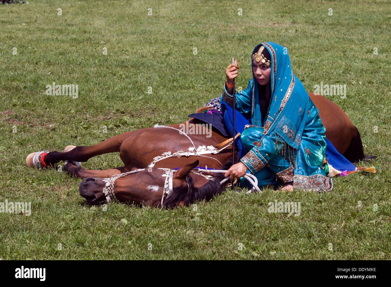 Fahrer des Royal Cavalry of Oman bei der international Horse show, Pferd International München, demonstrieren den Gehorsam des Stockfoto