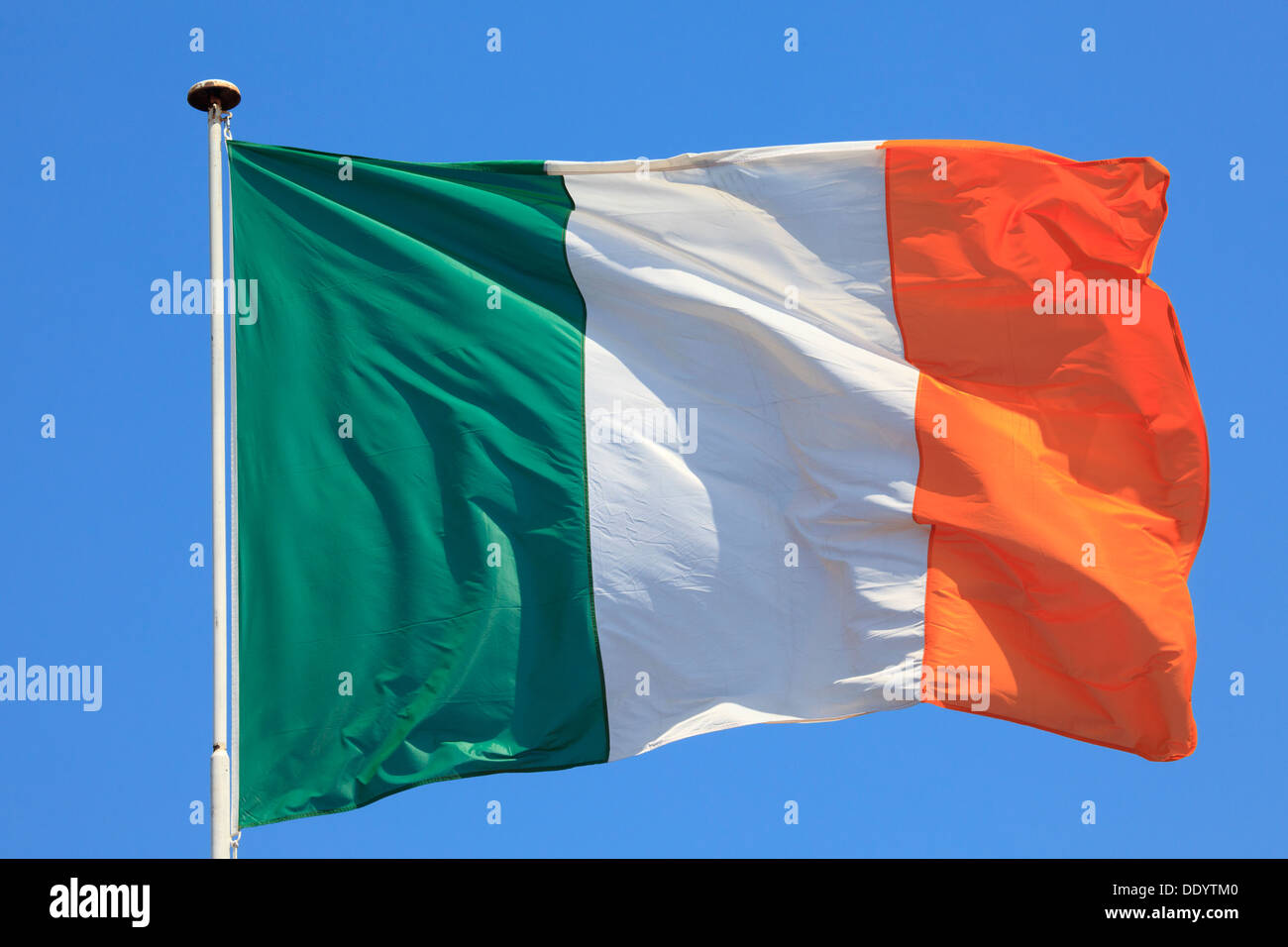 Die Nationalflagge von Irland in Dublin, Irland Stockfoto