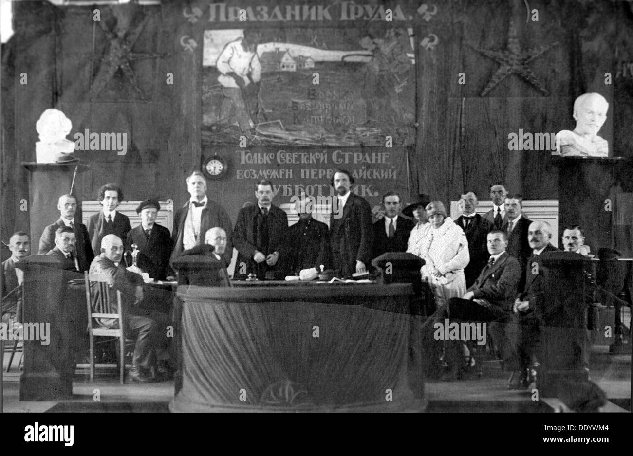May Day meeting, Russland, 1920. Künstler: Anon Stockfoto