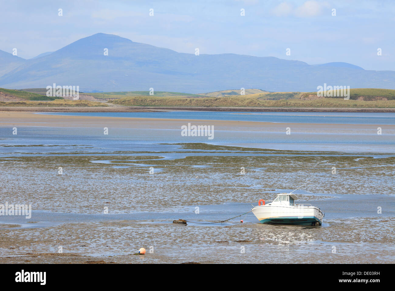 Freizeit Schiff auf dem Festland in Clew Bay im County Mayo in Irland Stockfoto