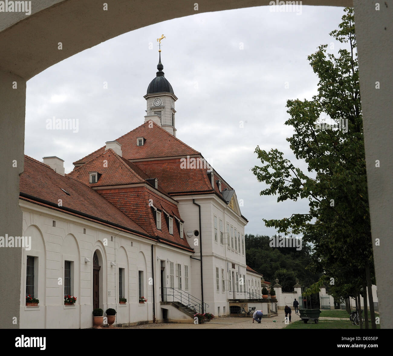 Brandenburg-Stand und wichtigste Gestüt (Brandenburgisches Haupt-Und Landesgestuet) ist abgebildet in Neustadt/Dosse, Deutschland, 27. August 2013. Pferde sind auf dem 400 Hektar großen Bauernhof seit 220 Jahren gezüchtet. Foto: Bernd Settnik Stockfoto