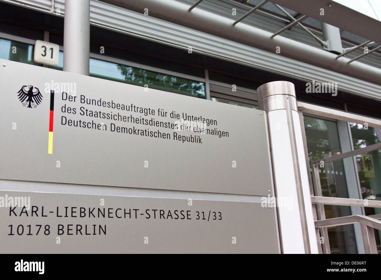 Schilder, Büro des Bundesbeauftragten für die Stasi-Archive der ehemaligen Deutschen Demokratischen Republik, BStU, Berlin Stockfoto