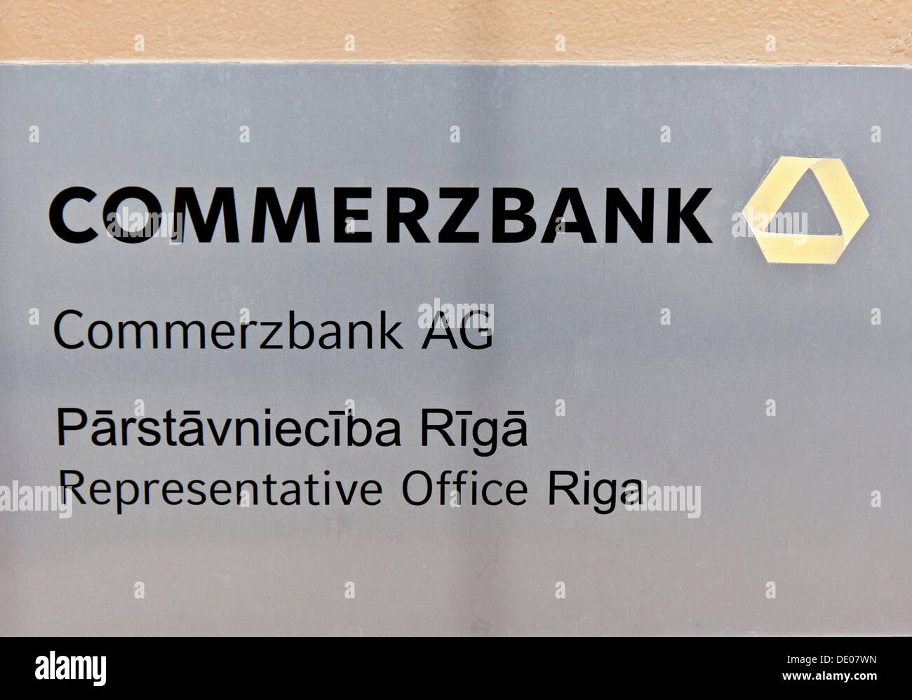 Zeichen, Niederlassung der deutschen bank, Commerzbank AG, Repräsentanzen in Riga, Lettland, Europa Stockfoto