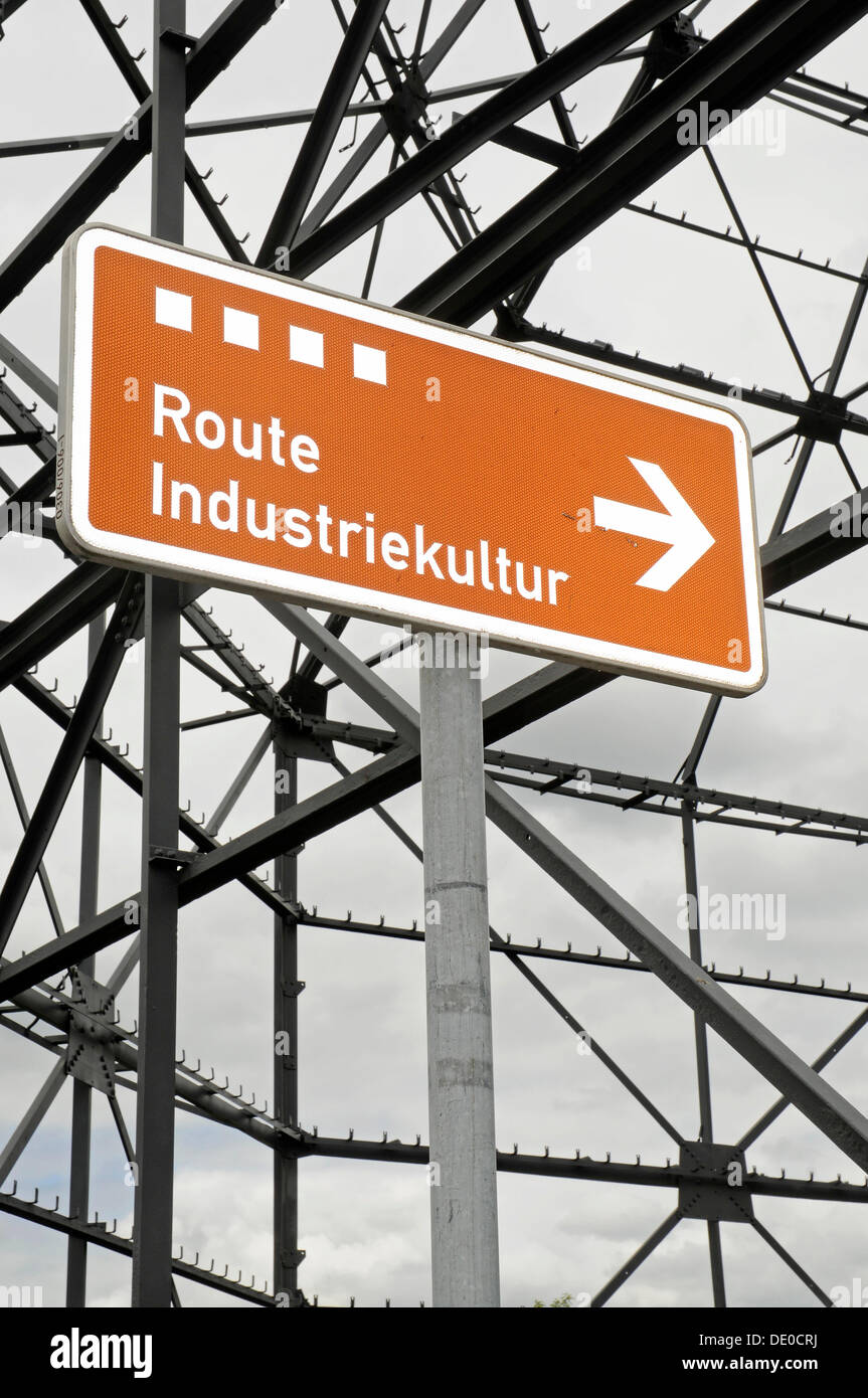 Schilder, "Route Industriekultur", Deutsch für Route der Industriekultur, ehemalige Verhüttung Pflanze, Stahlwerk, Industriegelände Stockfoto
