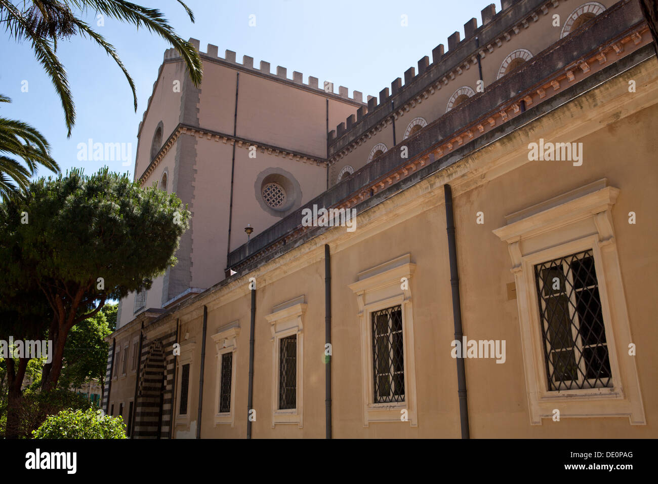 Die Kathedrale von Messina in der Provinz von Messina, Sizilien. Stockfoto