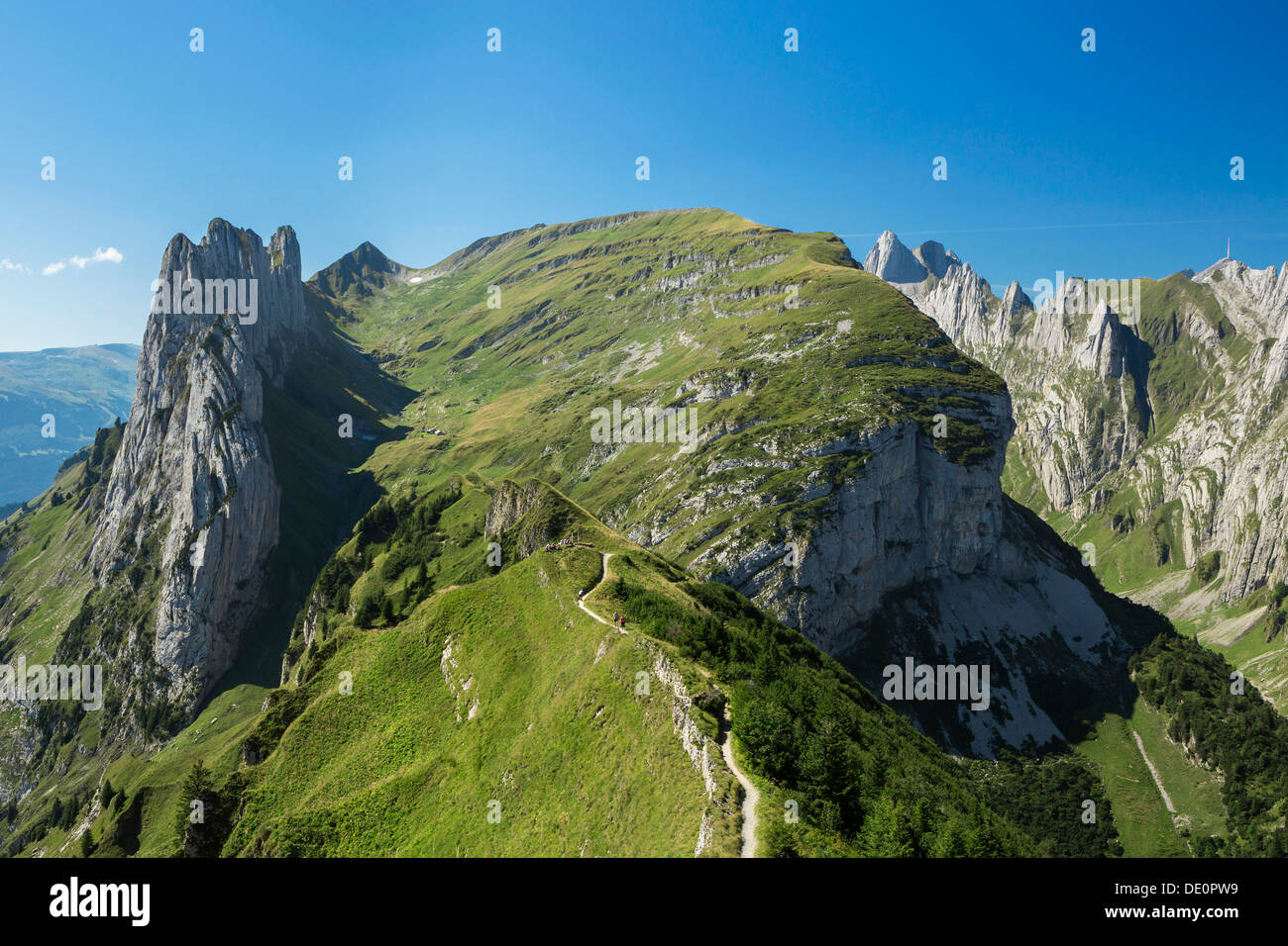 Aussicht über den Alpstein-Bereich mit dem Kreuzberge Berge, Alpstein,  Appenzell, Schweiz, Europa Stockfotografie - Alamy