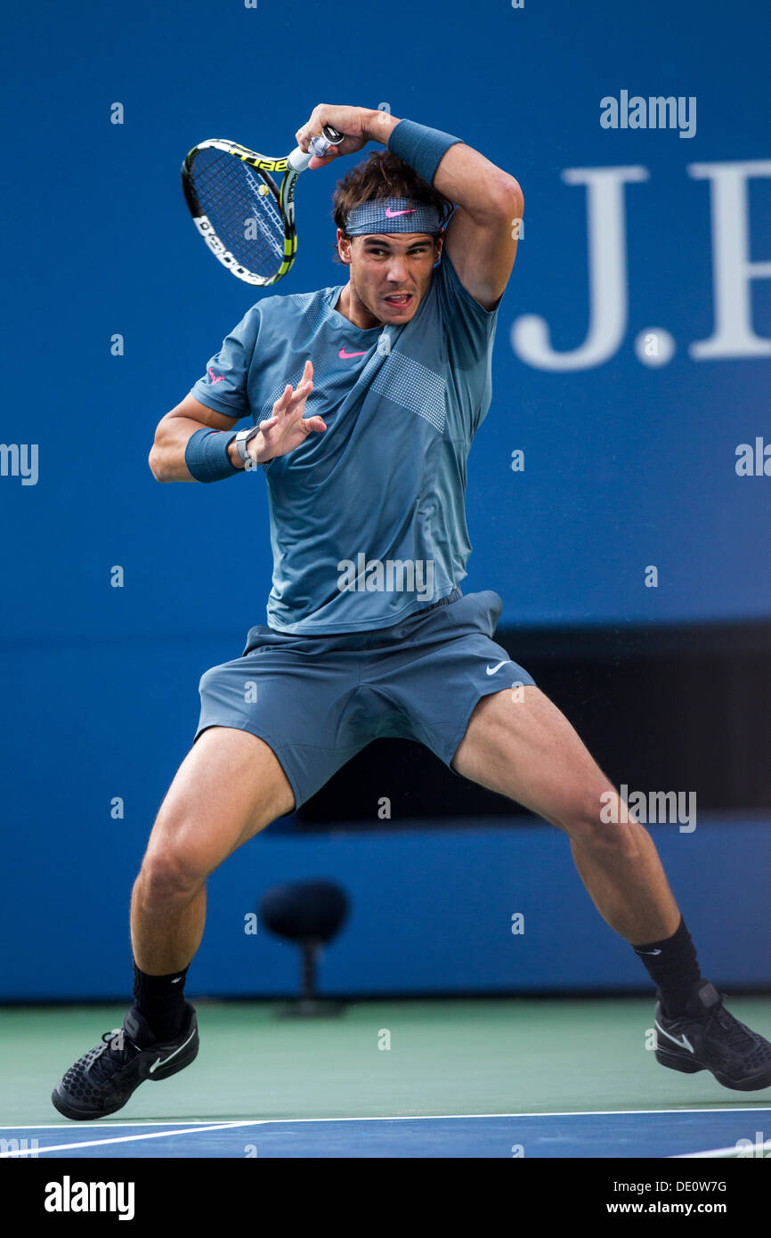 Flushing Meadows-Corona Park, Queens, New York, 9. September 2013 Rafael Nadal (ESP) gewinnt seinen 13. Grand-Slam-Einzel-Titel bei den 2013 uns Open Tennis Championships Credit: PCN Fotografie/Alamy Live News Stockfoto