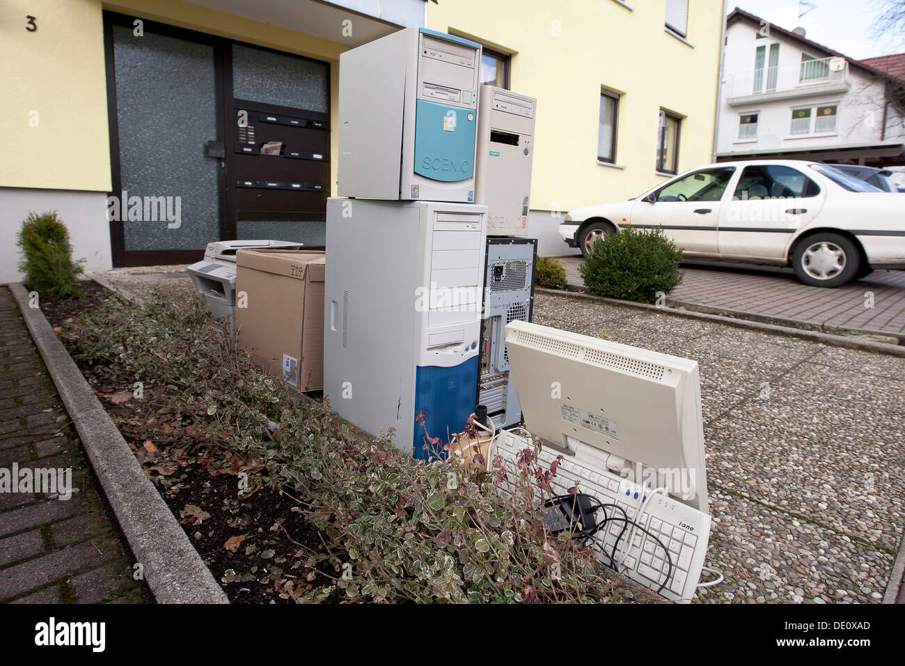 Elektroschrott wird direkt an Verbraucher in seiner Wohnung, Heidelberg gesammelt, Baden-Württemberg Stockfoto