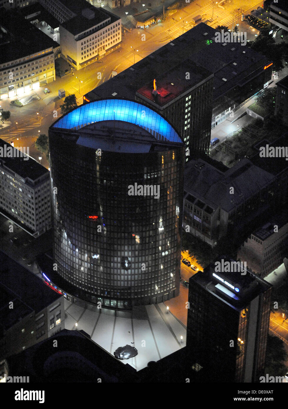 Luftbild, RWE-Turm, Innenstadt von Dortmund mit dem Rathaus, zentrale Zug-Station, Dortmund, Extraschicht 2009 Kulturfestival Stockfoto
