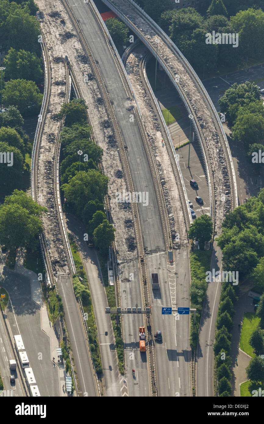 Luftbild, Autobahn A40 östlich von Essen-City-Tunnel, Autobahn A40, B1 Autobahn Ruhrschnellweg Autobahn, Essen, Ruhrgebiet Stockfoto