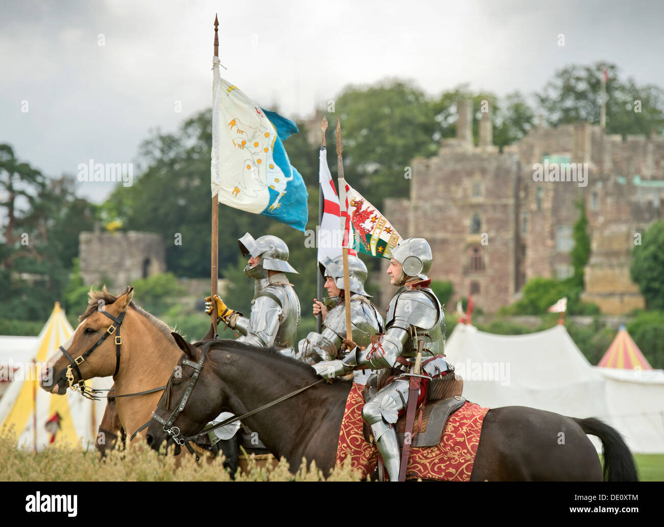 Der "Berkeley Scharmützel" mittelalterliche Re-Enactments in Berkeley Castle in der Nähe von Gloucester wo der 500. Jahrestag der Schlacht von Fl Stockfoto