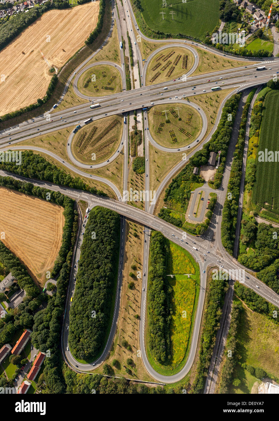 Luftbild,-Bodelschwingh Autobahnkreuz, CAS-Ost Autobahn, Autobahn A45 und A42 Autobahn, Dortmund, Ruhrgebiet Stockfoto