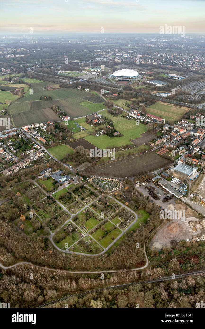 Luftaufnahme, Grabstelle, die Fans der traditionellen Fußballverein Schalke 04, am Friedhof Beckhausen-Sutum begraben werden können Stockfoto