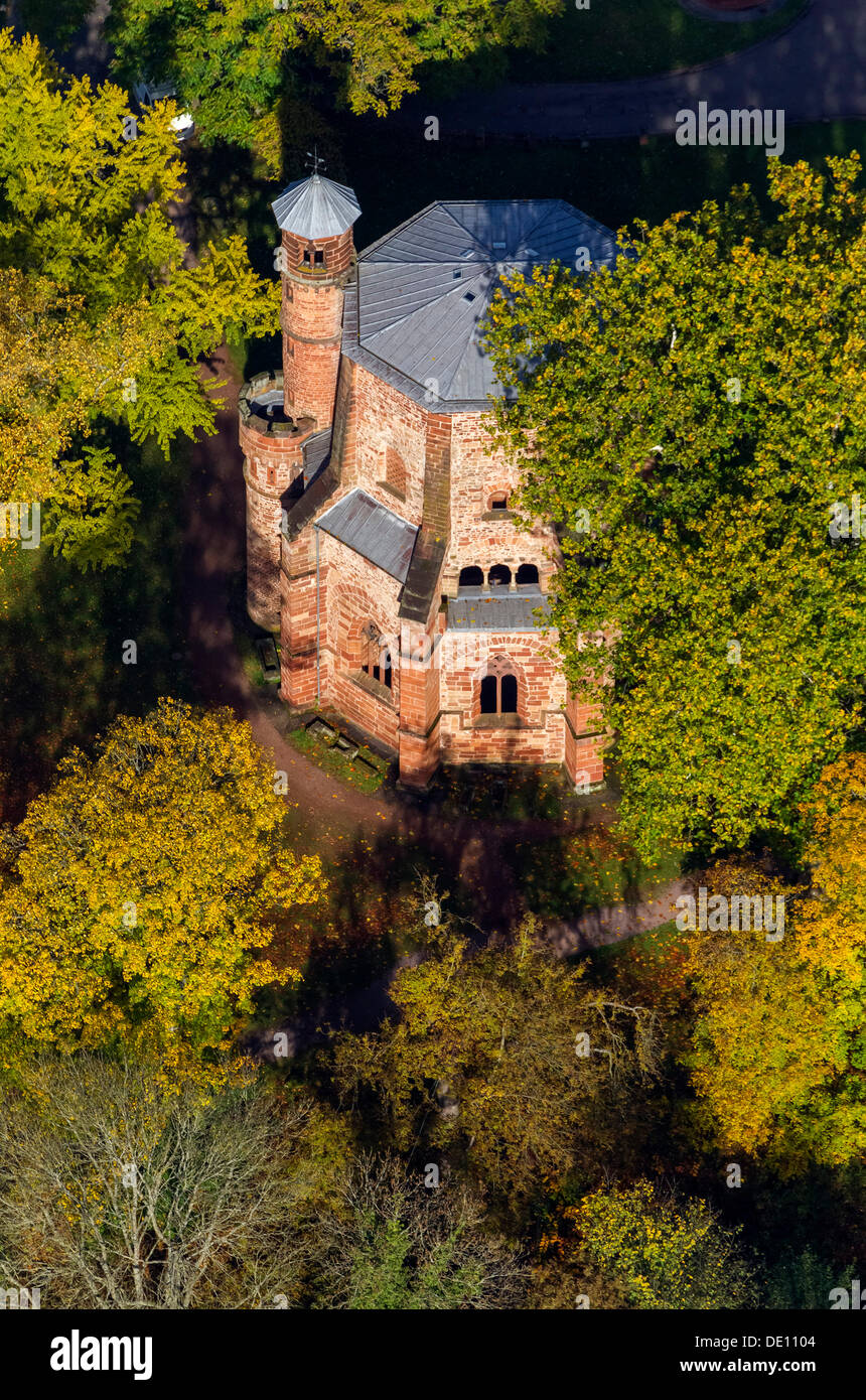 Luftaufnahme, alte Turm, das älteste kirchliche Gebäude im Saarland Stockfoto
