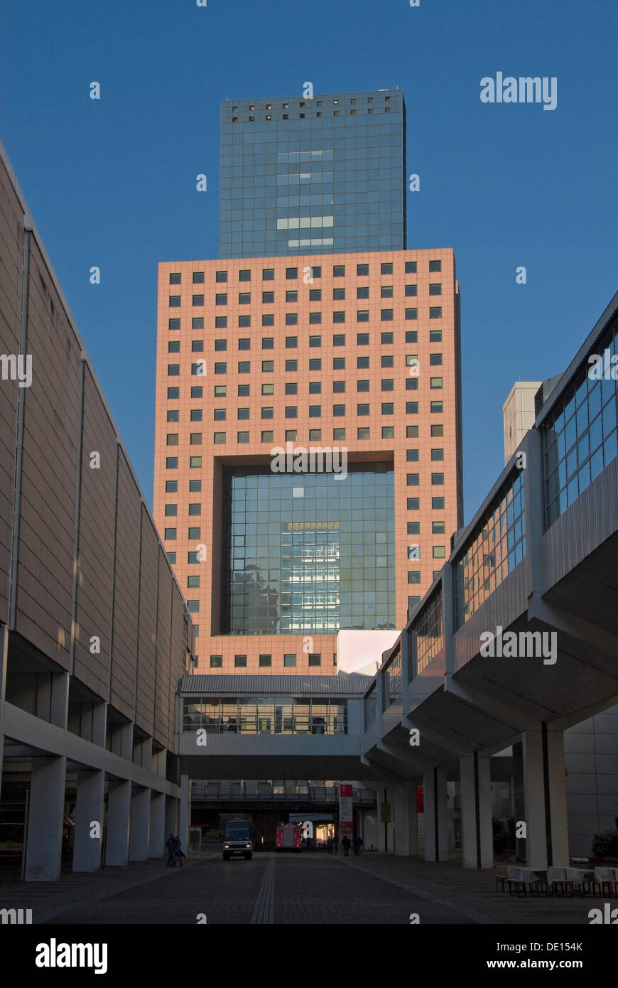 Torhaus auf dem Messegelände Frankfurt Hessen Stockfoto