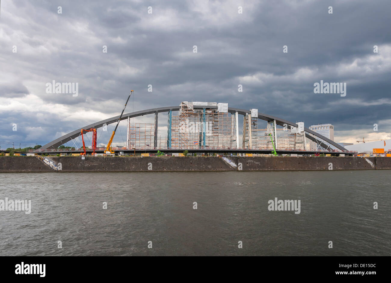 Bau der neuen Brücke über den Main, Mainbruecke Ost, am nördlichen Ufer des Main, Frankfurt Am Main, Hessen Stockfoto
