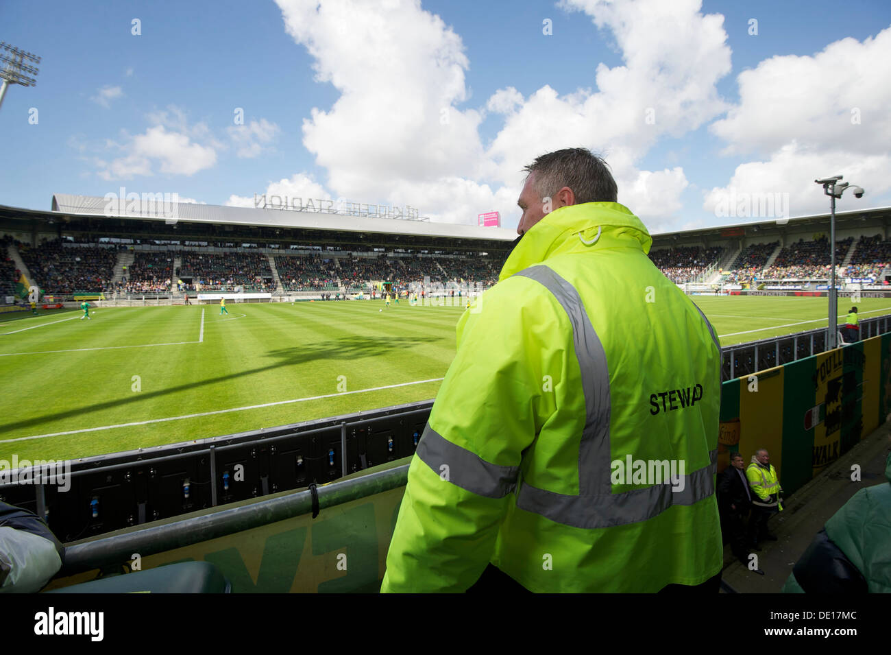 Niederlande-den Haag. 22.04.2012. Sicherheit im Fußballstadion von "Ado Den Haag". Foto: Gerrit de Heus Stockfoto