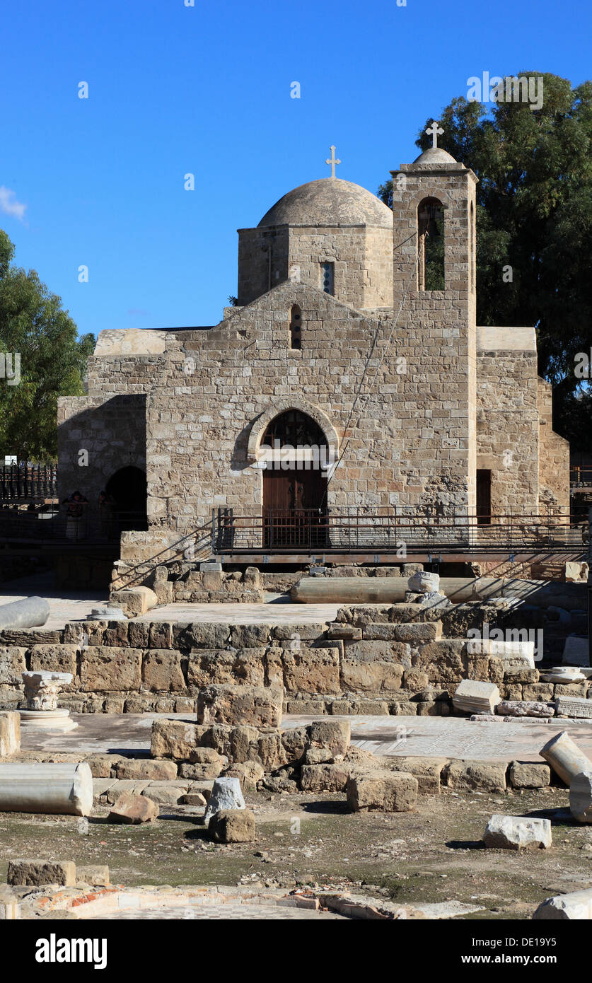 Zypern, Paphos Stadt, Gazibaf, historische Ausgrabungen, early Christian Basilica von Panagia Chrysopolitissa, Kreuzkuppelkirche des Stockfoto