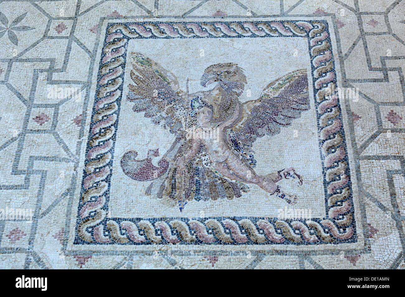 Zypern, Paphos Stadt, Gazibaf, Website der antiken Ruinen, archäologischer Park, Boden Mosaik Stockfoto
