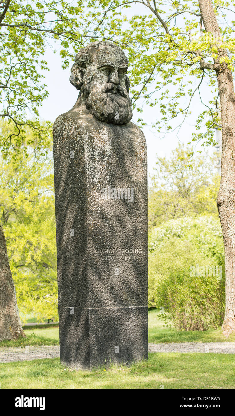 Skulptur des schwedischen Dichters und Schriftstellers Gustaf Froding in Djurgarden Park, Stockholm Stockfoto