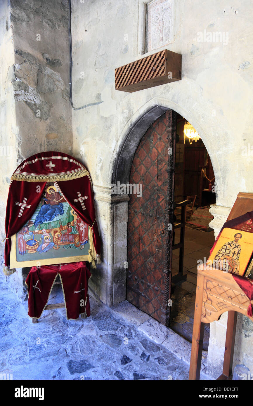 Zypern, der Pitsylia Region Troodos-Gebirge, Lagoudera, Scheune Dach Kirche, Kirche Moni Panagia Tou Arakas, Panagia Tou-Arakou Stockfoto