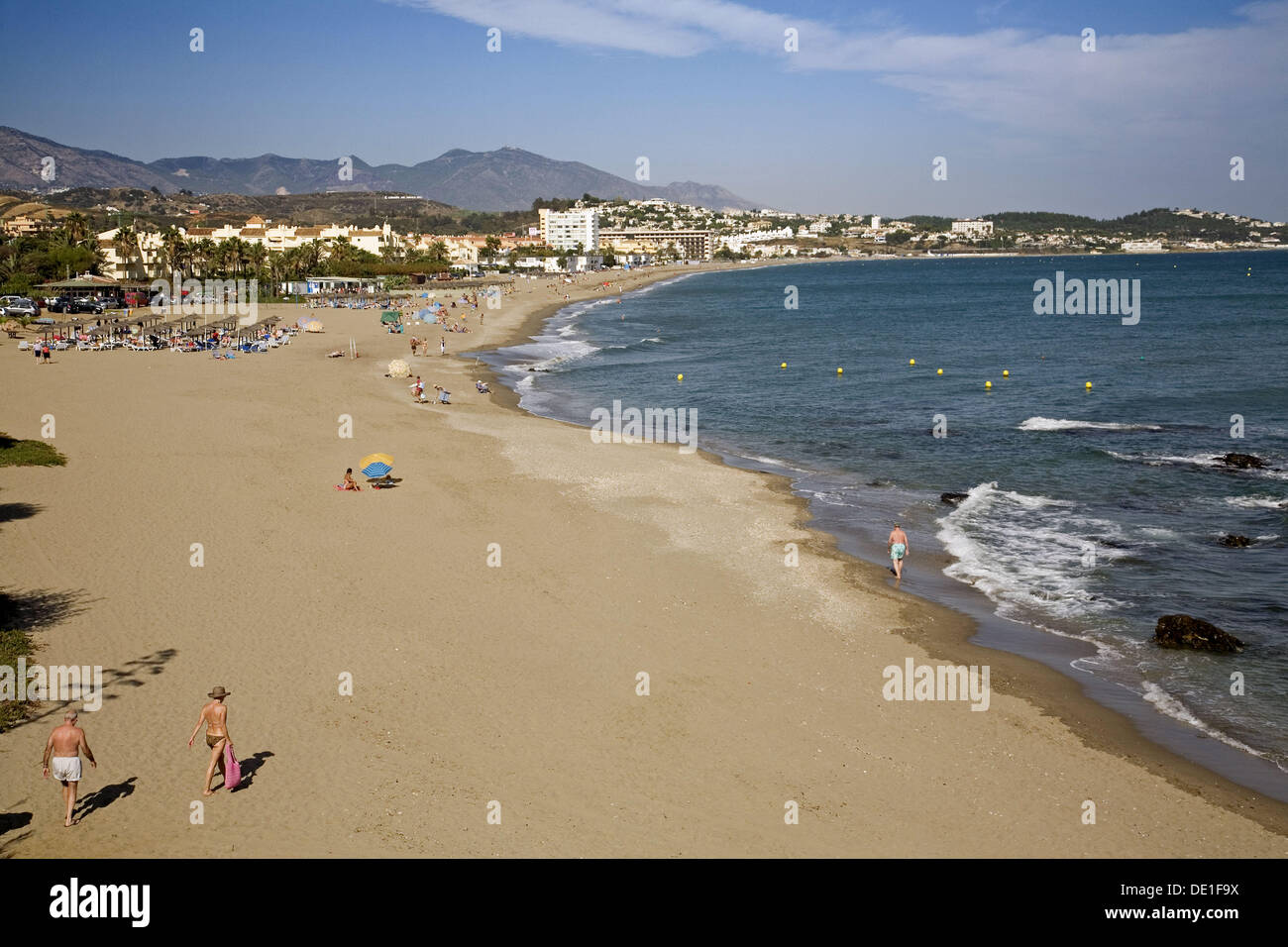 Strand El Bombo, Mijas Costa. Costa Del Sol, Provinz Malaga, Andalusien