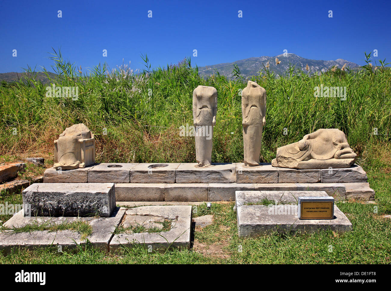 Die Genelaos-Gruppe (Komplex) von Statuen (Repliken) an der Ausgrabungsstätte Heraion, Insel Samos, Griechenland Stockfoto