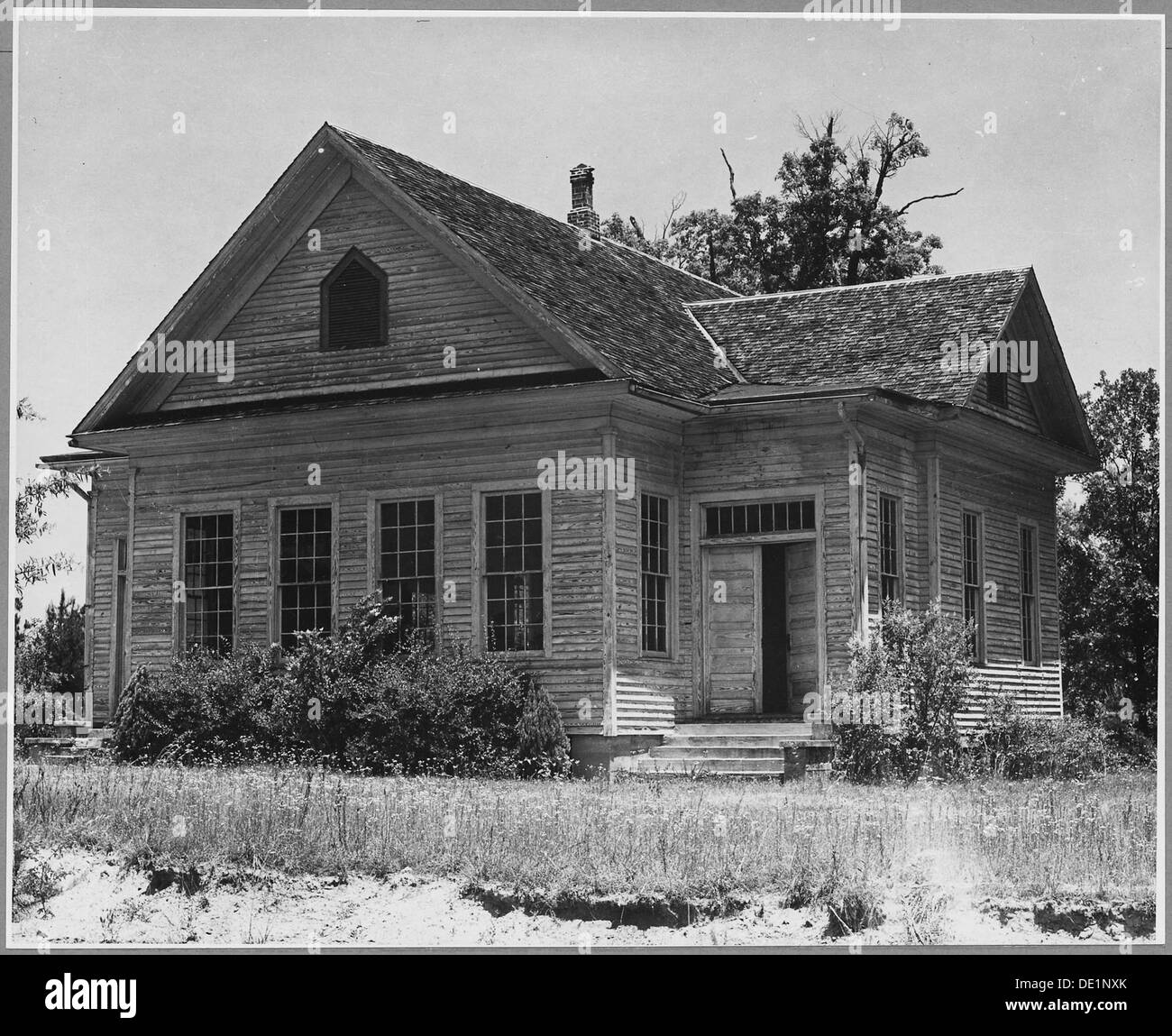 Die Harmony Church im Putnam County, Georgia, wurde 1927 nach einem verheerenden Brand wieder aufgebaut. Die Kirche ist ein historisches Wahrzeichen in der Harmony Community und spiegelt die lokale religiöse und kulturelle Geschichte wider. Stockfoto