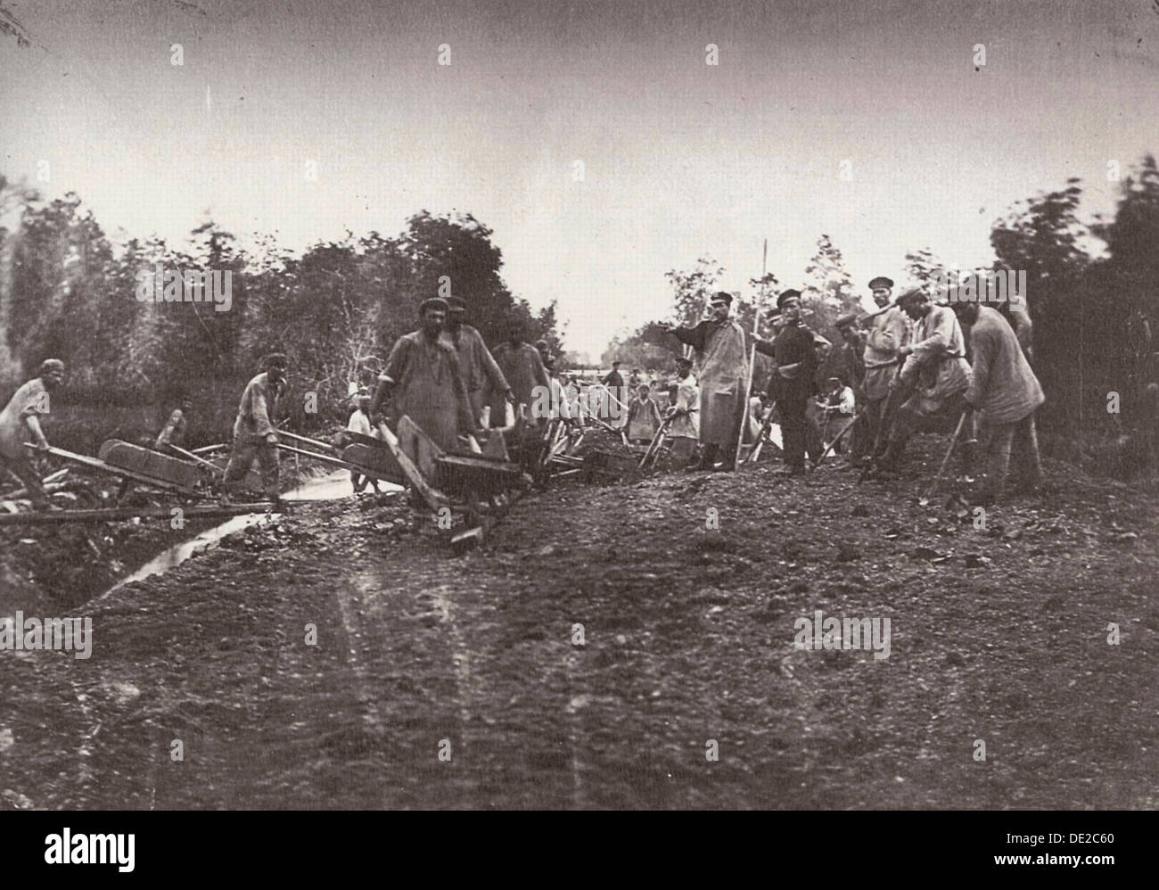 Häftlinge bei der Arbeit, Sachalin, Russland, der 1890er Jahre.  Künstler: Innokenti Ignatievich Pavlovsky Stockfoto