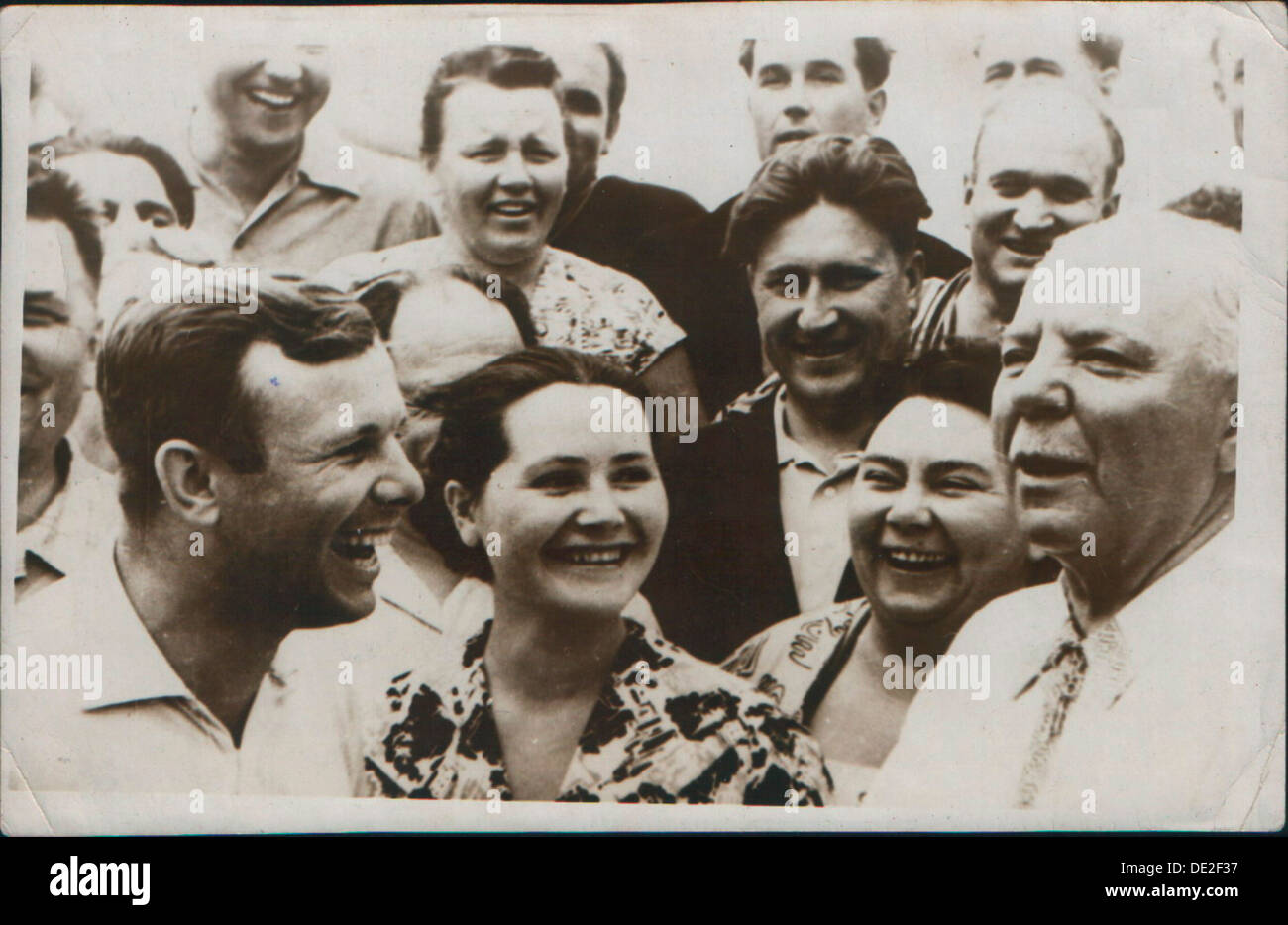 Yuri gagarin und seine frau valentina Fotos und Bildmaterial in hoher