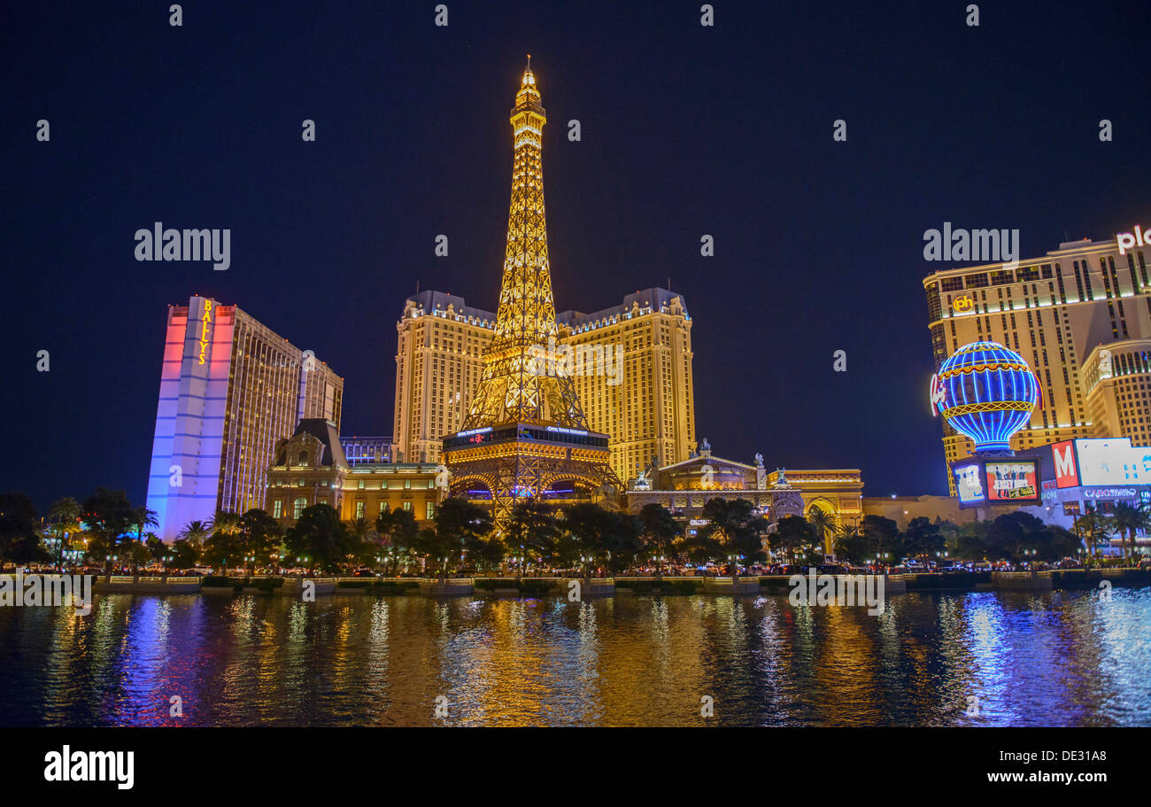 Den Streifen in der Nacht in Las Vegas, Nevada Stockfoto