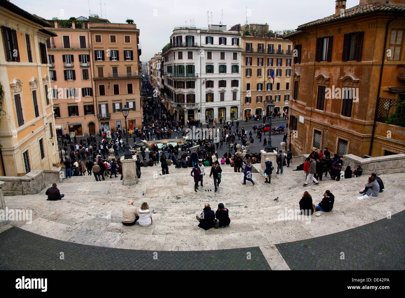 Die spanische Treppe und Piazza di Espagna in Rom, Italien. Stockfoto