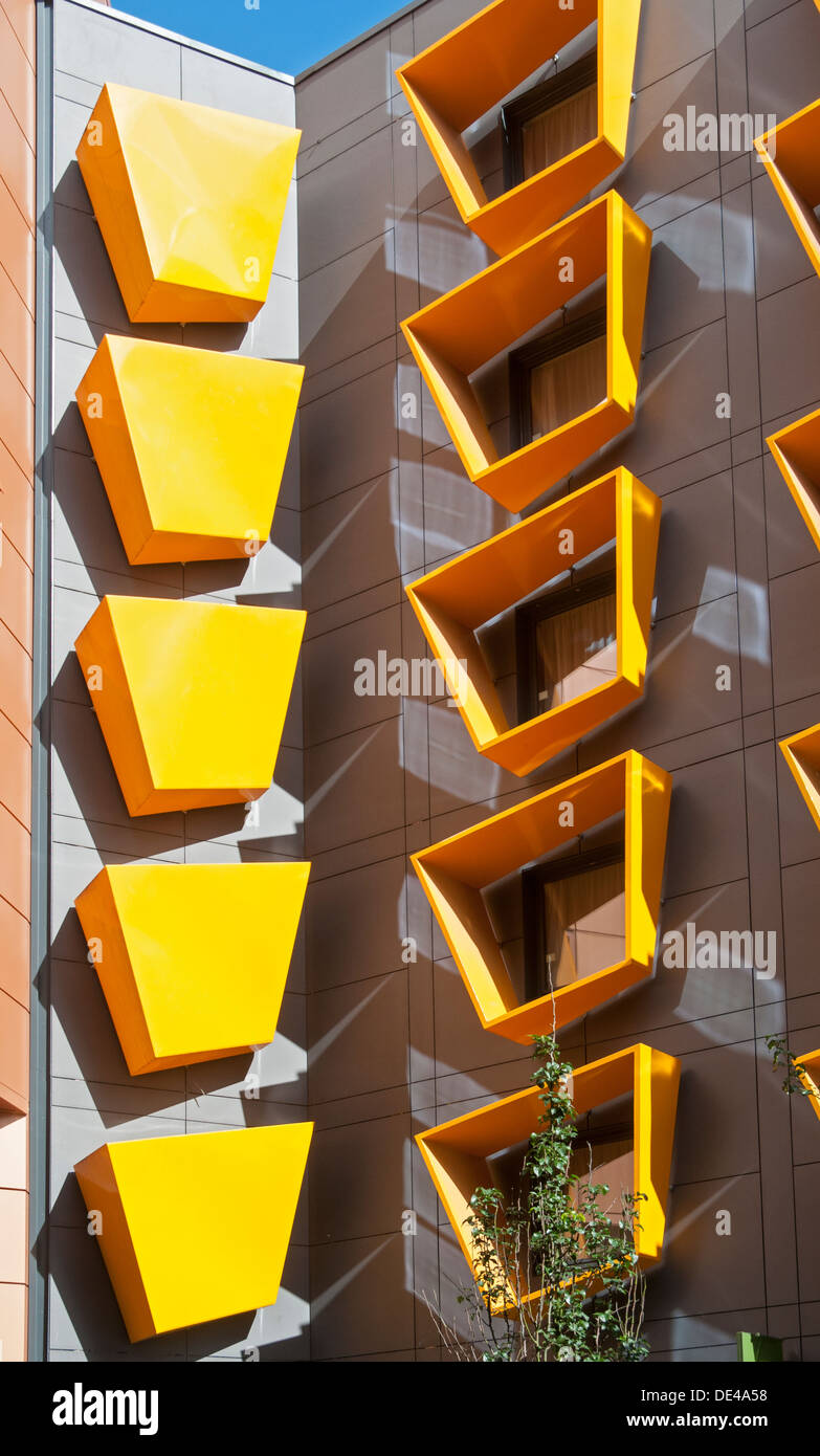 Fenster des Premier Inn Gebäude, Knowsley Ort, Bury, Greater Manchester, England, UK. Architekt: Carey Jones. Stockfoto