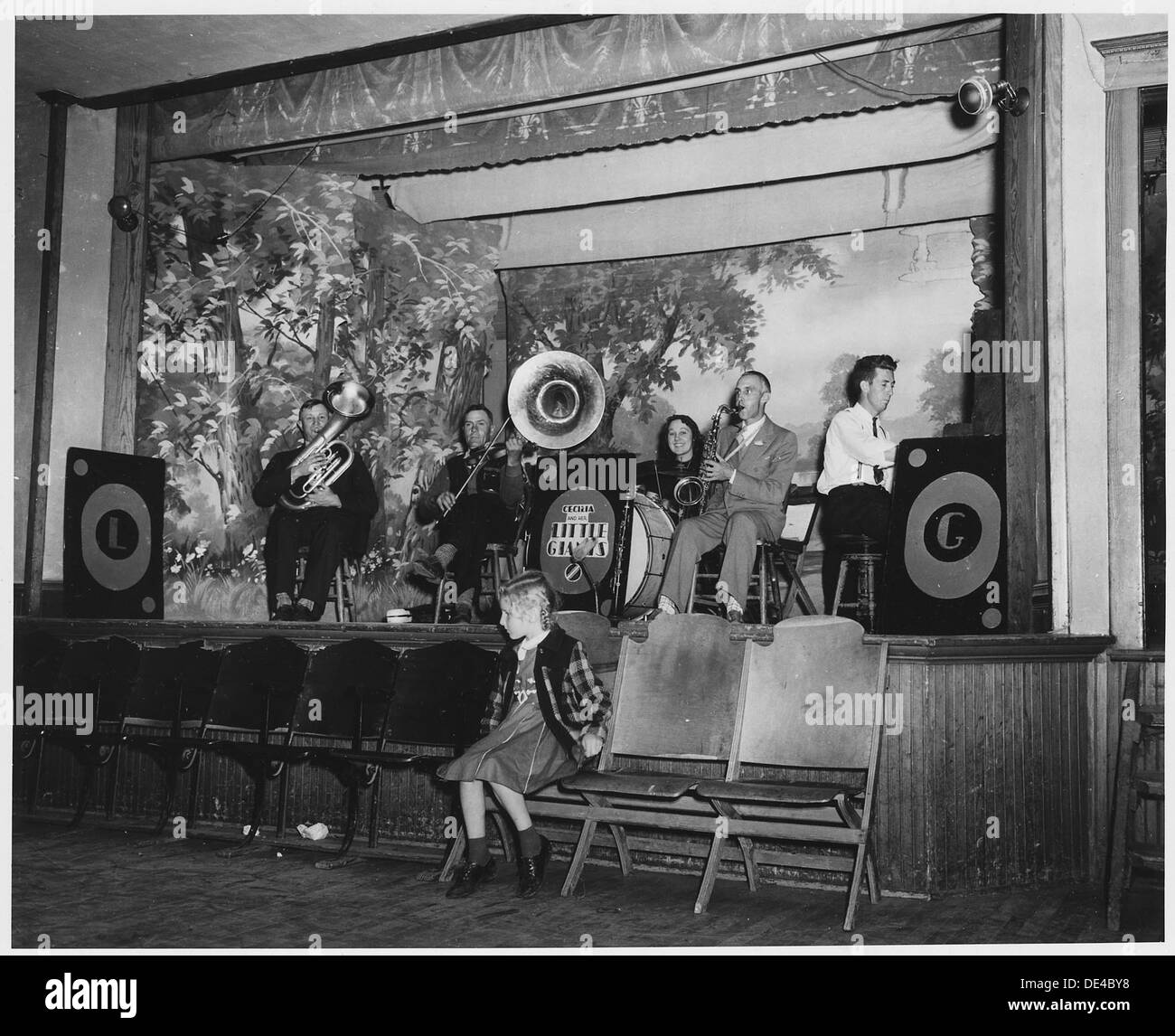 In Shelby County, Iowa, werden gelegentlich Tänze im Old Opera House, einem privaten Gebäude, abgehalten. Der Veranstaltungsort dient als Gemeindeversammlungsort für gesellschaftliche Veranstaltungen. Stockfoto
