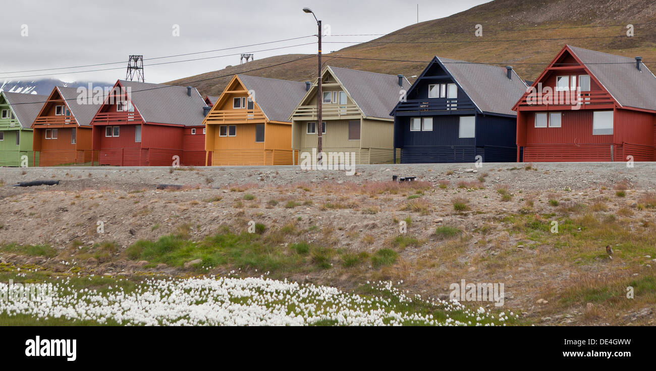 Häuser in Longyearbyen, Spitzbergen, Island, Spitzbergen, Norwegen Stockfoto