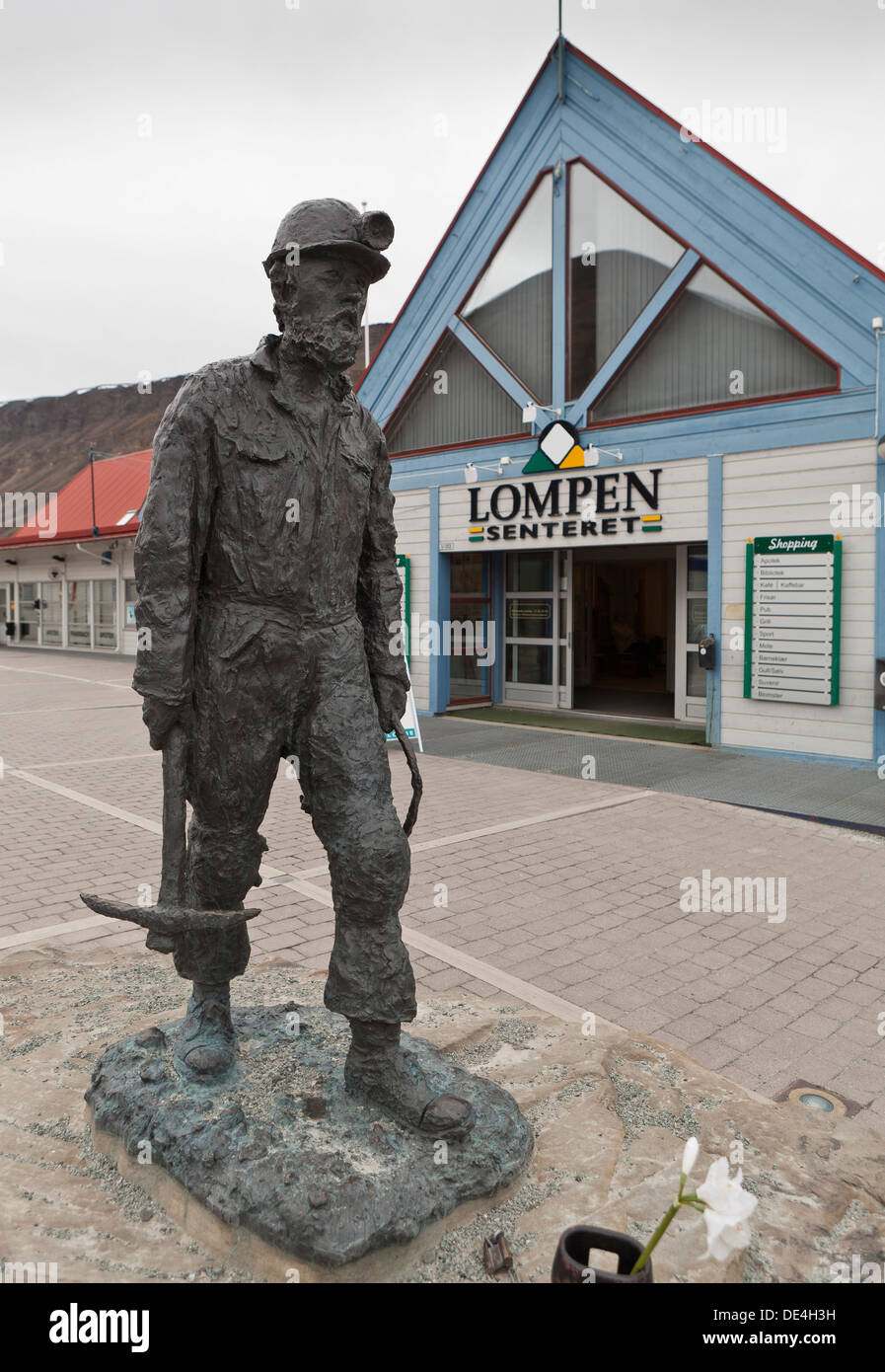Statue von Bergmann in Longyearbyen, Insel Spitzbergen, Norwegen Stockfoto