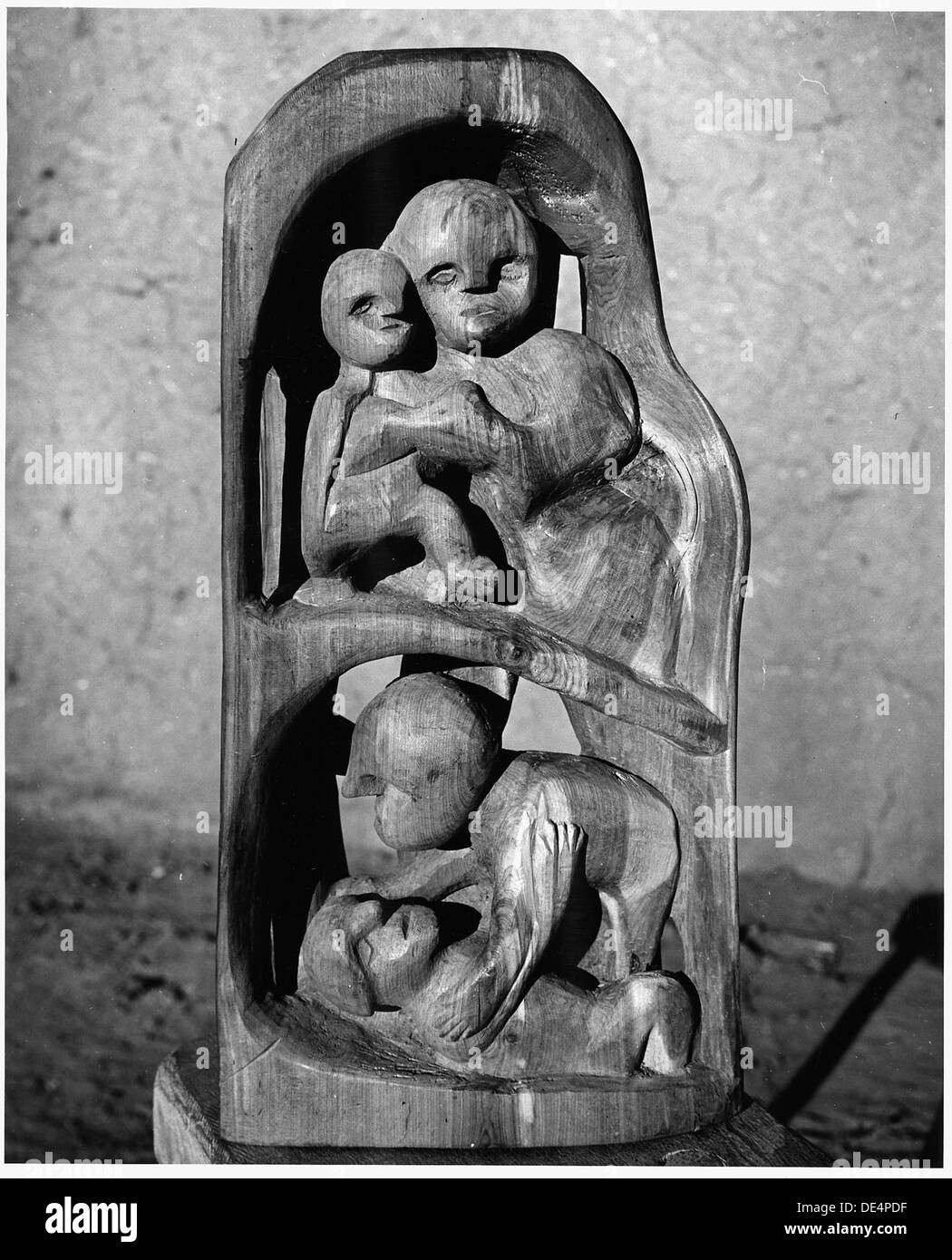 Holzschnitzereien von Patrocina Barela im Taos County, New Mexico, die traditionelle Handwerkskunst und das kulturelle Erbe der indianischen Kunst im Südwesten der USA hervorheben Stockfoto