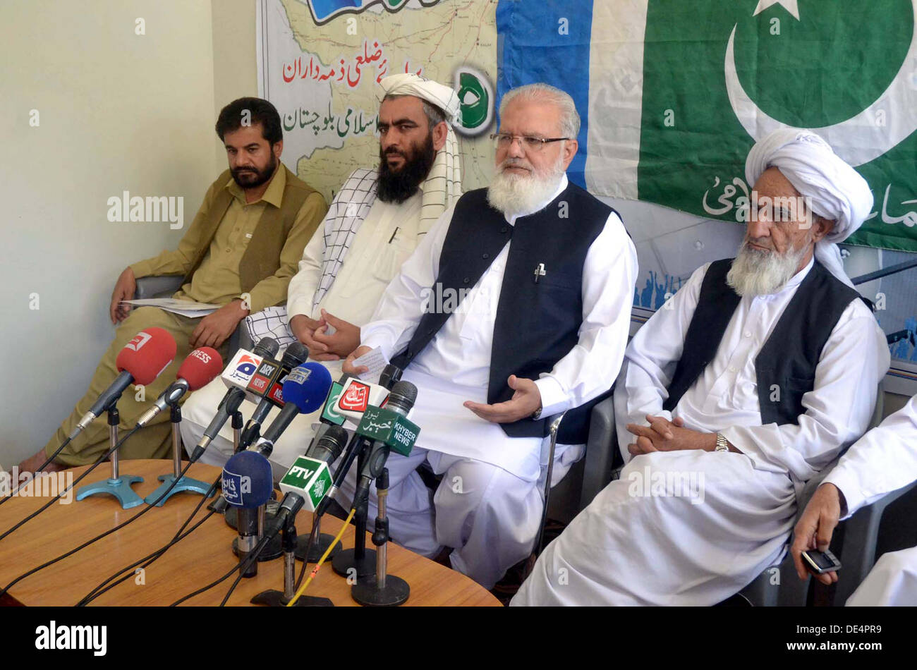 Jamat-e-Islami Führer richtet Liaquat Baloch an Medien Personen während einer Pressekonferenz im Alfalah House in Quetta am Mittwoch, 11. September 2013. Liaquat Baloch verurteilt USA erwartet Angriff auf Syrien und Tötung von syrischen Staatsangehörigen während eines Krieges zwischen den syrischen Rebellen und Asad Armee. Stockfoto